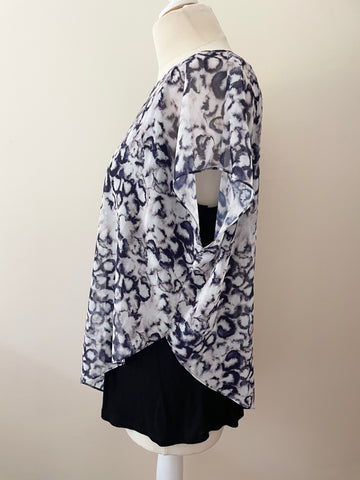 MINT VELVET BLACK & GREY PRINT DUAL LAYER ASYMETRIC CAP SLEEVE TOP SIZE 14