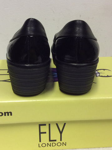 BRAND NEW FLY LONDON YOKO BLACK PATENT LEATHER WEDGE HEEL SHOES SIZE 7/40