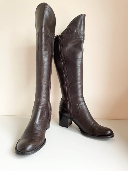 CLARKS LEMON GROVE DARK BROWN LEATHER KNEE HIGH BOOTS SIZE 7.5/41