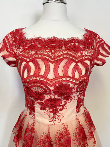 BRAND NEW CHI CHI LONDON RED & NUDE PINK LACE OVERLAY FIT & FLARE DRESS SIZE 8