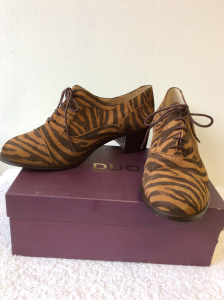 BRAND NEW DUO BROWN TIGER PRINT SUEDE LACE UP HEELS SIZE 8/42