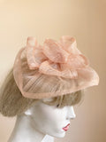 PALE PEACH BOW TRIM STRAW FASCINATOR ON SATIN HEAD BAND