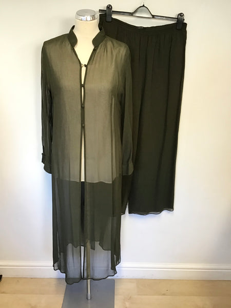 NITYA DARK GREEN DUSTER COAT, TROUSERS & CONTRAST CREAM SLEEVELESS TOP SIZE 12/14