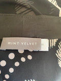 MINT VELVET BLACK & CREAM PRINT SHORT SLEEVE OVER TOP SIZE M