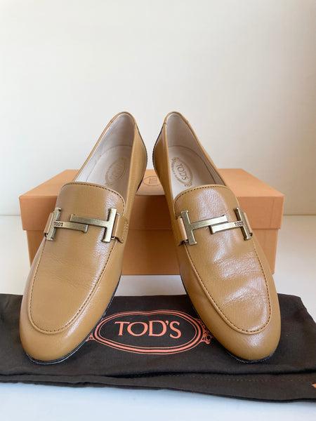 TODS DOPIA MUSTARD LEATHER FLATS SIZE 4.5/37.5