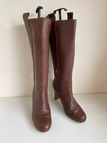 MARKS & SPENCER BROWN LEATHER KNEE LENGTH HEELED BOOTS SIZE 6/39.5