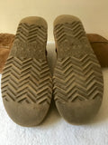 MENS UGG AUSTRALIA TAN CLASSIC SHORT SHEEPSKIN BOOTS SIZE 11/45.5