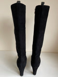 HOBBS BLACK SUEDE KNEE LENGTH HEELED BOOTS SIZE 7/40