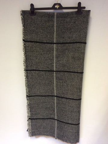 BRAND NEW ZARA REVERSIBLE BLACK,GREY & CREAM KNIT WRAP