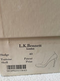LK BENNETT SLEDGE BROWN TORTOISE SHELL PATENT LEATHER HEELS SIZE 7/40