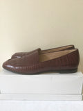 HOBBS BURGUNDY CROC LEATHER SLIP ON LOAFERS SIZE 6/39