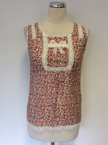 SEE U SOON FLORAL PRINT & WHITE LACE SLEEVELESS TOP SIZE M