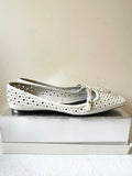 MARC JACOBS WHITE PATENT LEATHER LAZER CUTOUT FLATS SIZE 7/40