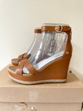 BRAND NEW UGG EZRAH TAN LEATHER WEDGE HEEL SANDALS SIZE 5/38