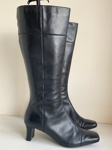 CLARKS BLACK LEATHER ZIP FASTEN KNEE LENGTH BOOTS SIZE 7/40