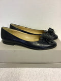 ANDREA FABIANI NAVY BLUE LEATHER FLOWER TRIM FLATS SIZE 3.5/36