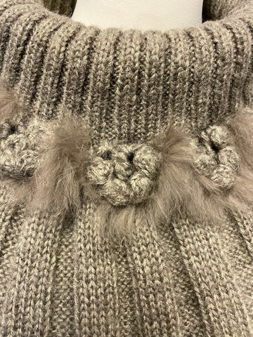 M.R COLLECTION BROWN RIBBED RABBIT FUR TRIM PONCHO / JUMPER ONE SIZE