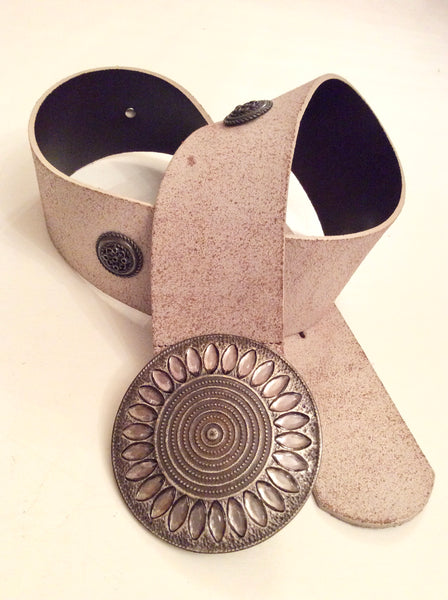 PINKO BEIGE DISTRESSED WIDE LEATHER STUD TRIM WITH CIRCULAR JEWEL TRIM BUCKLE SIZE S/M