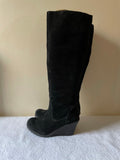 MISS KG/ KURT GEIGER BLACK SUEDE WEDGE HEEL KNEE LENGTH BOOTS SIZE 4/37