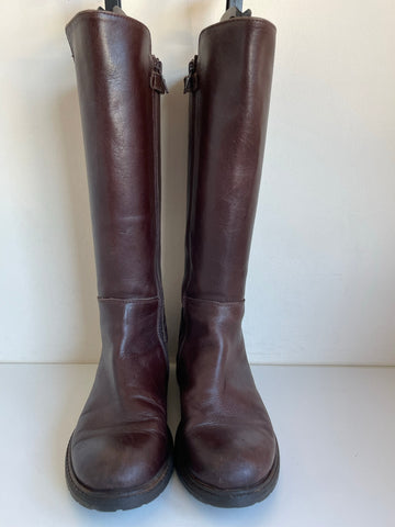 RUSSELL & BROMLEY DARK BROWN LEATHER BOOTS SIZE 2.5/35