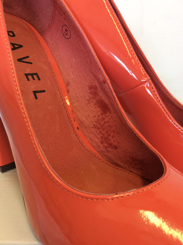 BRAND NEW WITH DEFECTS RAVEL CORAL PATENT HEELS SIZE 5/38