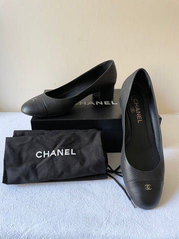 CHANEL BLACK LEATHER BLOCK HEEL COURT SHOES SIZE 6/39