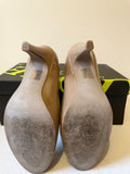 JONES THE BOOTMAKER TAUPE PATENT LEATHER HEELS SIZE 4/37