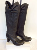 CARVELA BLACK SOFT LEATHER KNEE LENGTH BOOTS SIZE 4/37