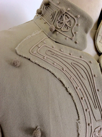 NICKEL BEIGE EMBROIDERED APPLIQUÉ TRIM SHORT JACKET SIZE 10