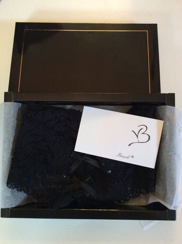 BRAND NEW IN BOX BRACLI BLACK LACE & PEARL THONG SIZE S