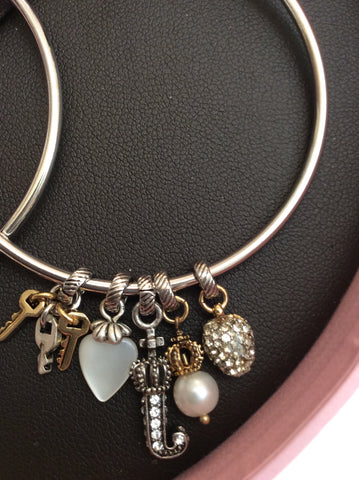 BRAND NEW JUICY COUTURE SILVER HOOP EARRING WITH HANGING PENDANTS