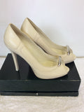 KAREN MILLEN CREAM LEATHER PEEPTOE HEELS SIZE 6/39