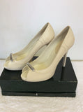 KAREN MILLEN CREAM LEATHER PEEPTOE HEELS SIZE 6/39
