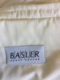 BASLER WHITE EMBROIDERED LIGHTWEIGHT JACKET SIZE 20