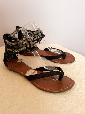 Zigi Girl Black Leather Ankle Strap Toe Post Sandals Size 6/39 - Whispers Dress Agency - Sold - 2