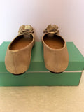 Brand New Clarks Champagne Gold Leather Peeptoe Flat Shoes Size. 5/38 - Whispers Dress Agency - Sold - 4