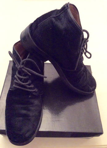 Patrick Cox Black Pony Skin Lace Up Chukka Boots Size 7/40 - Whispers Dress Agency - Mens Boots - 1