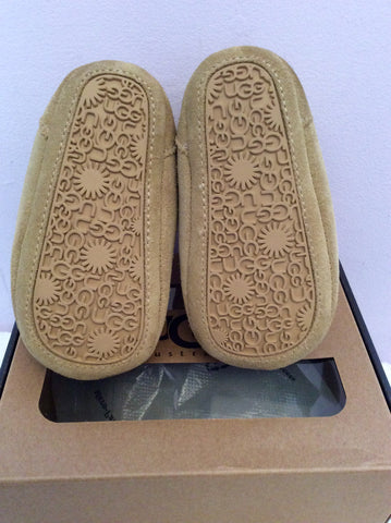 Brand New Ugg Olly Sand Infant Booties Size 6-12 Months - Whispers Dress Agency - Sold - 3