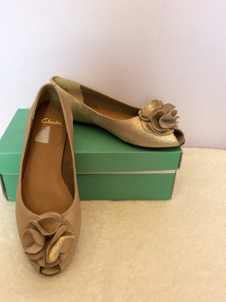 Brand New Clarks Champagne Gold Leather Peeptoe Flat Shoes Size. 5/38 - Whispers Dress Agency - Sold - 1