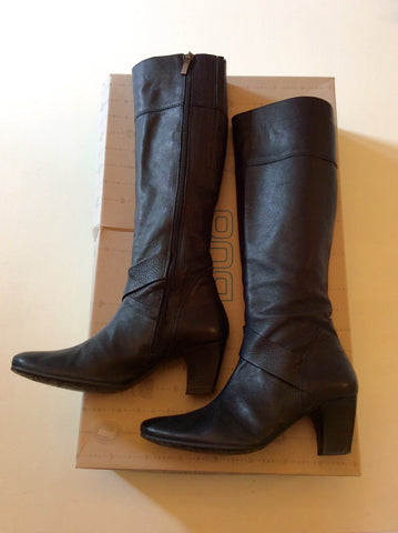 DUO BLACK LEATHER SLIM LEG KNEE HIGH BOOTS SIZE 4/37 - Whispers Dress Agency - Sold - 1