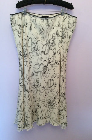 Jacques Vert Ivory & Black Floral Print Top & Skirt Size 22 - Whispers Dress Agency - Sold - 5