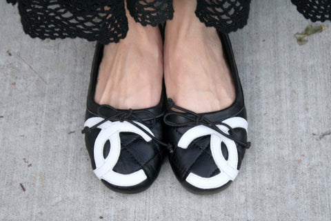 Chanel Black & White Cambon Ballet Flats Size 5/38 - Whispers Dress Agency - Sold - 6