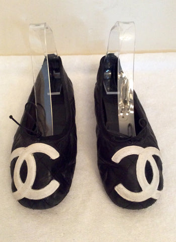 Chanel Black & White Cambon Ballet Flats Size 5/38 - Whispers Dress Agency - Sold - 2