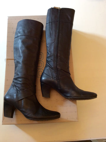 DUO BLACK LEATHER SLIM LEG KNEE HIGH BOOTS SIZE 4/37 - Whispers Dress Agency - Sold - 2