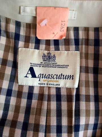 Aquascutum Beige Trench Coat/Mac Size XL - Whispers Dress Agency - Sold - 5