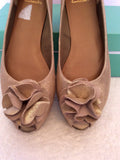 Brand New Clarks Champagne Gold Leather Peeptoe Flat Shoes Size. 5/38 - Whispers Dress Agency - Sold - 3